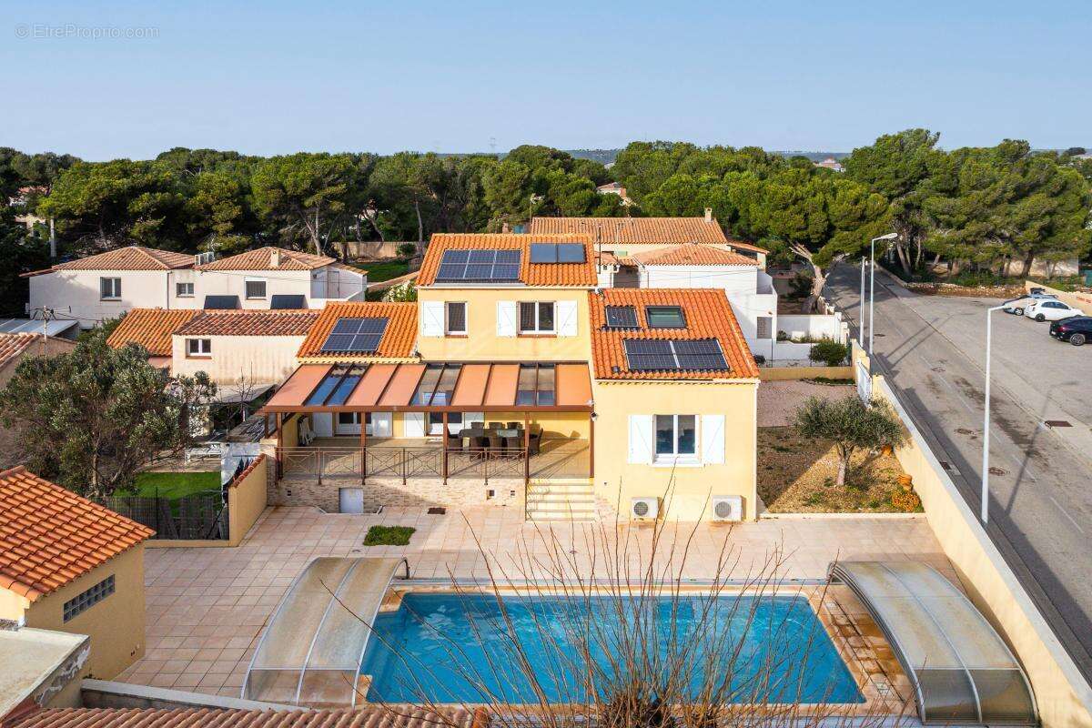 Maison 160 m² à Martigues  - photo 2