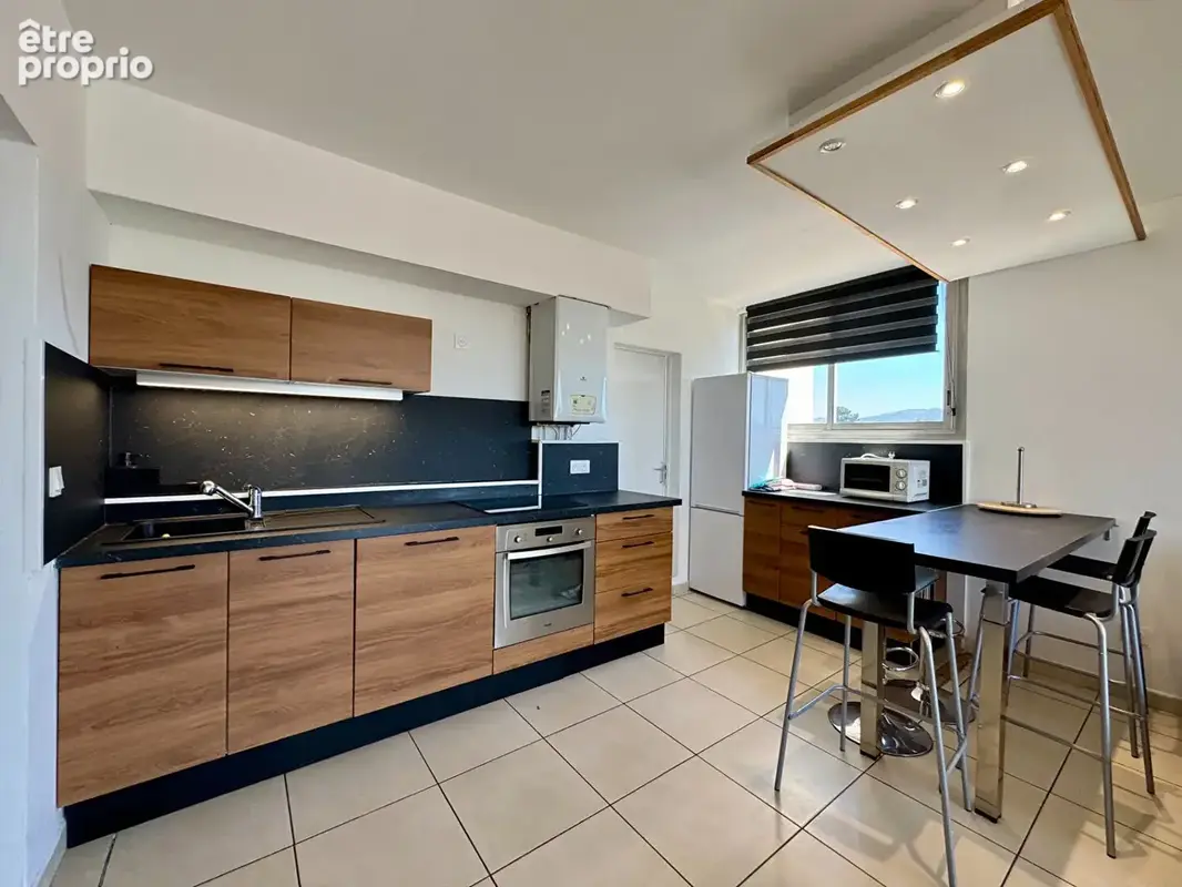 Appartement T4 de 76 m2, étage élevé, Les Olives 13013 - photo 2