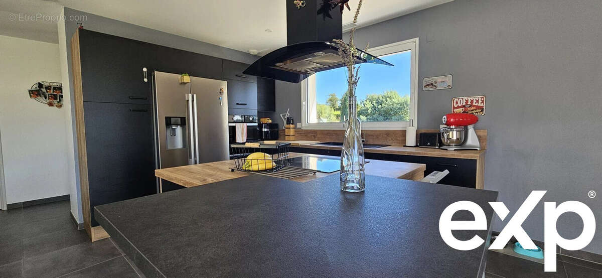 Maison à COURS-DE-PILE