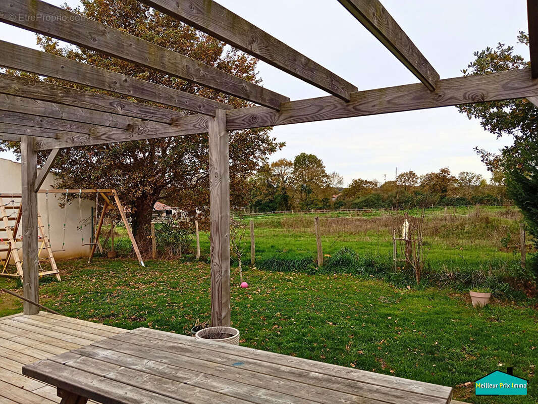 Maison à LA LIMOUZINIERE