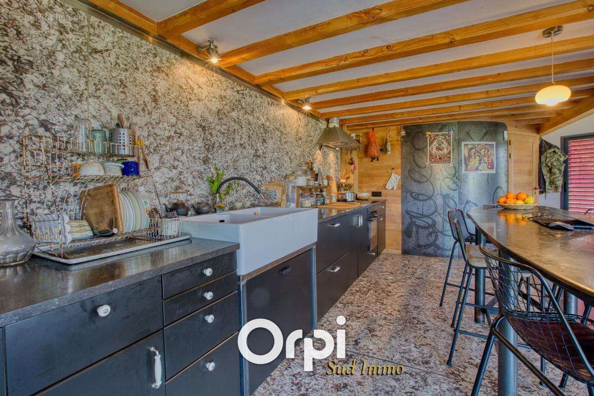 Appartement à ALBA-LA-ROMAINE