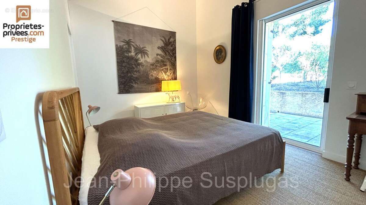 Maison à SAINT-CYR-SUR-MER