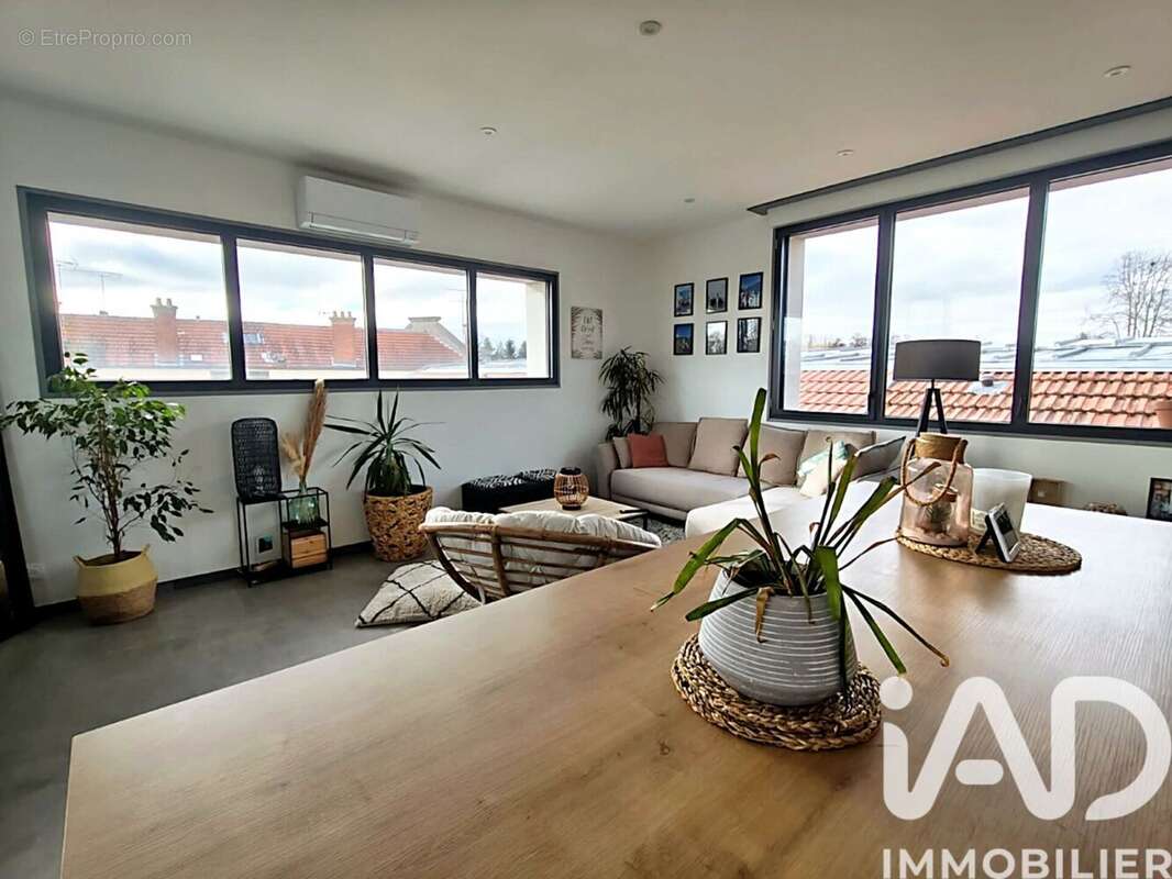 Photo 4 - Commerce à SAINT-ANDRE-LES-VERGERS