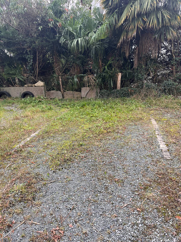 Parking à ASCAIN