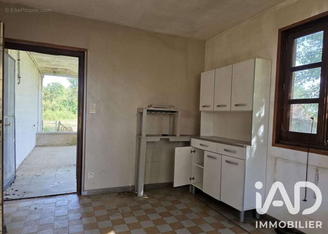 Maison 121 m² à Mornay  - photo 6