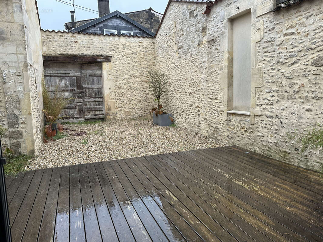 Maison à COGNAC