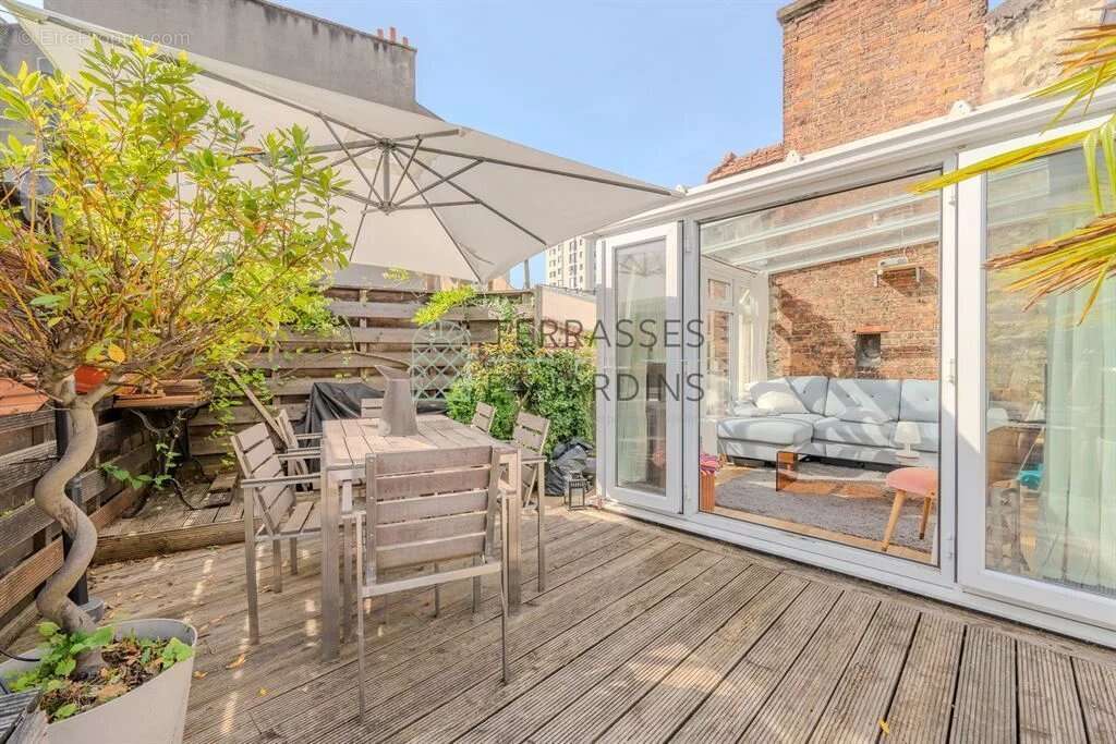 Appartement à PARIS-20E