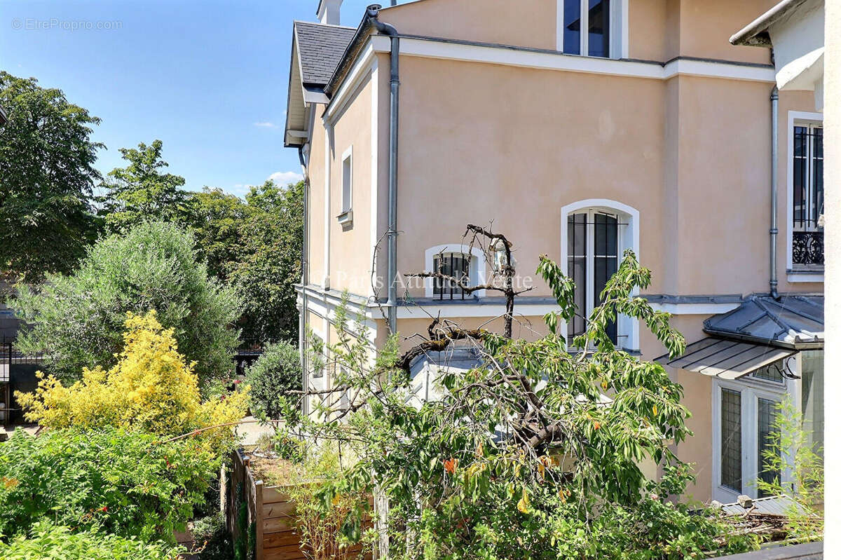 Maison à SAINT-MANDE