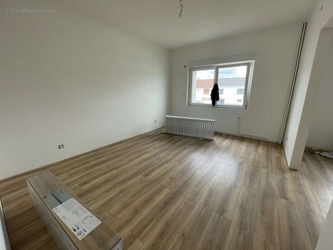 Maison à AMNEVILLE
