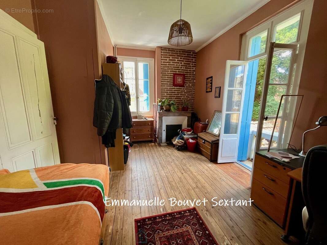 Grande maison bourgeoise fin 19ème, centre-ville, tous commerces à pied, jardin, garage, terrasses - photo 19