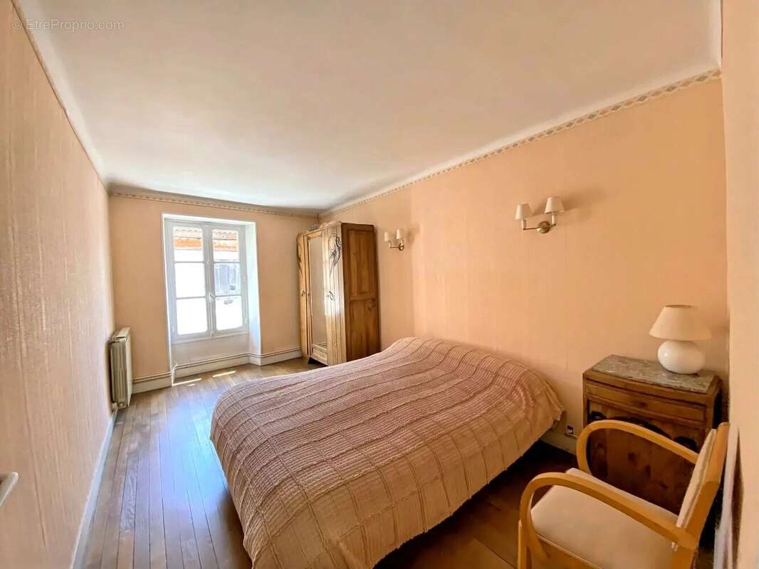 Maison de ville avec local commercial au Dorat - photo 6