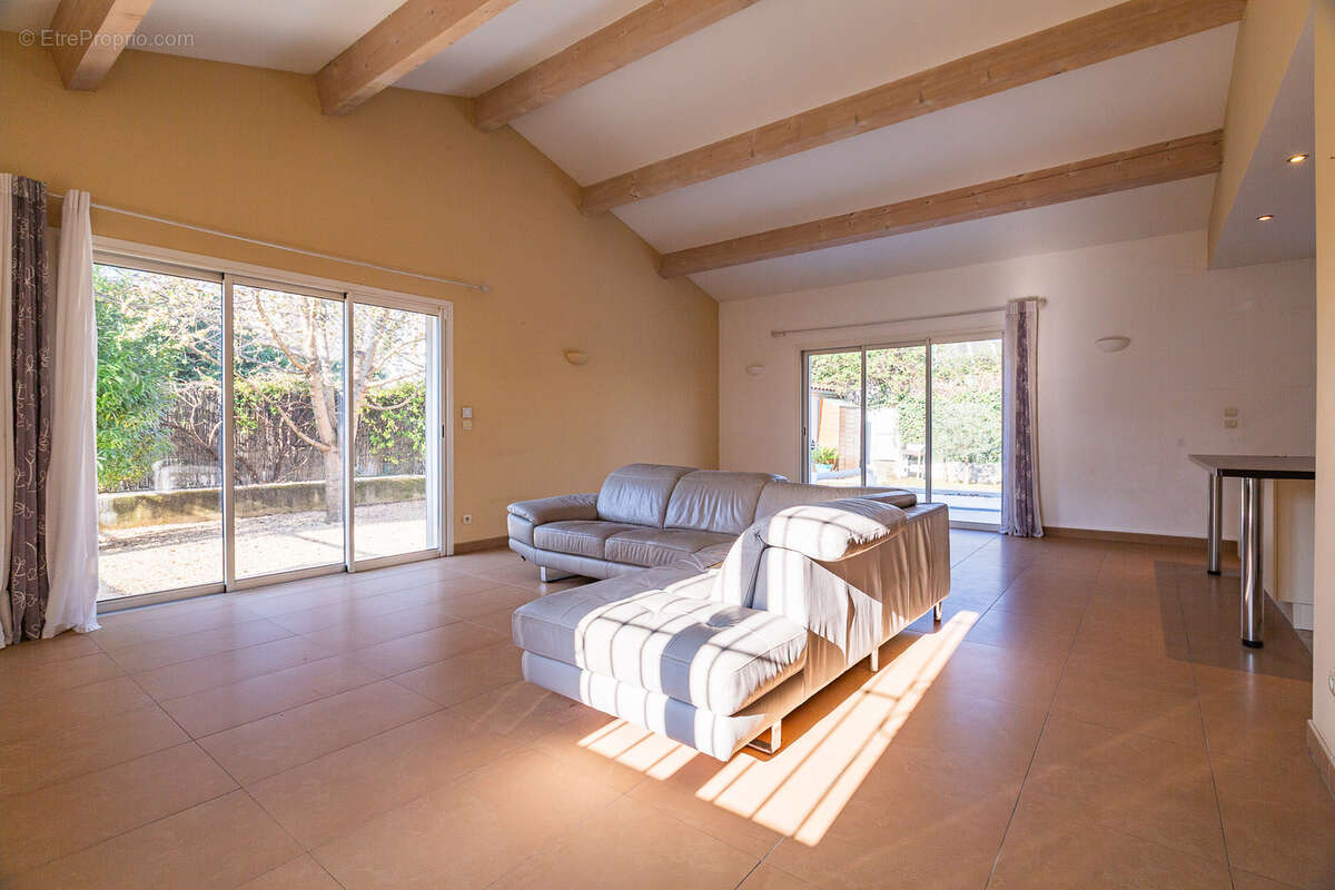 Maison à BOURG-LES-VALENCE