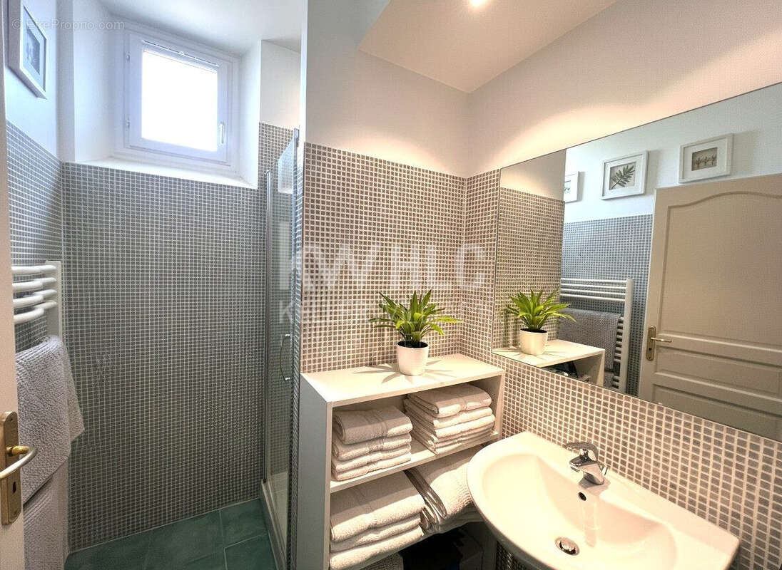 Appartement 121 m² à Le Cannet  - photo 8