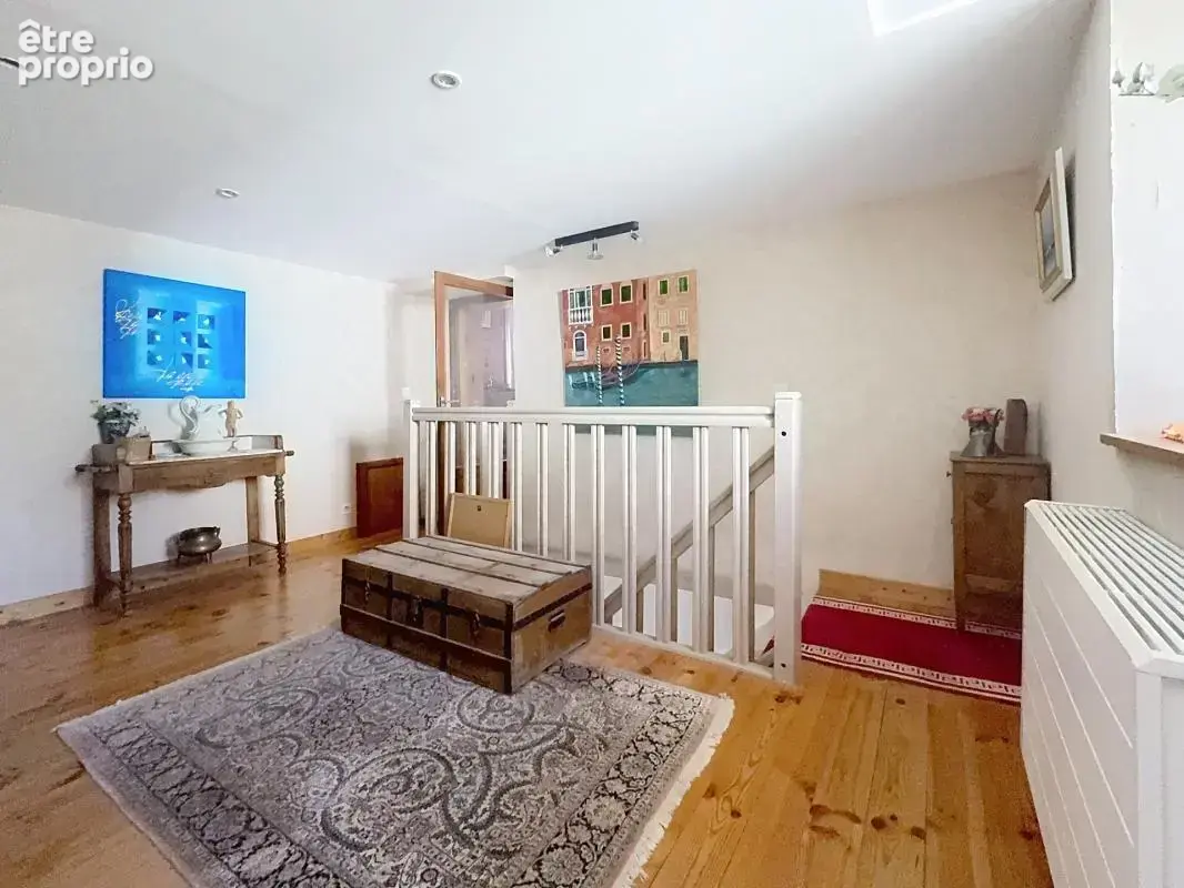 Maison mitoyenne de 168 m² avec dépendance de 180 m² - photo 5