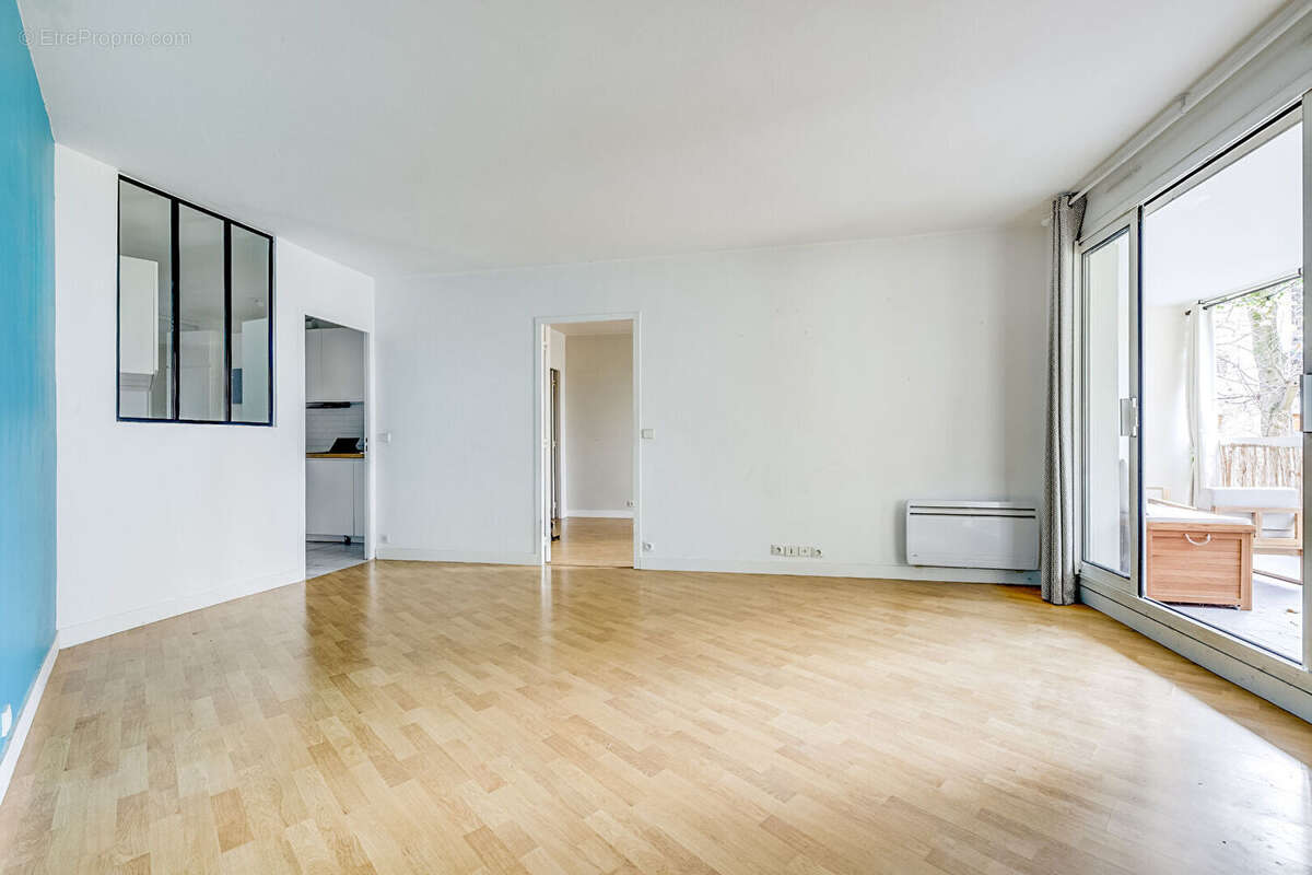 Appartement à PARIS-20E