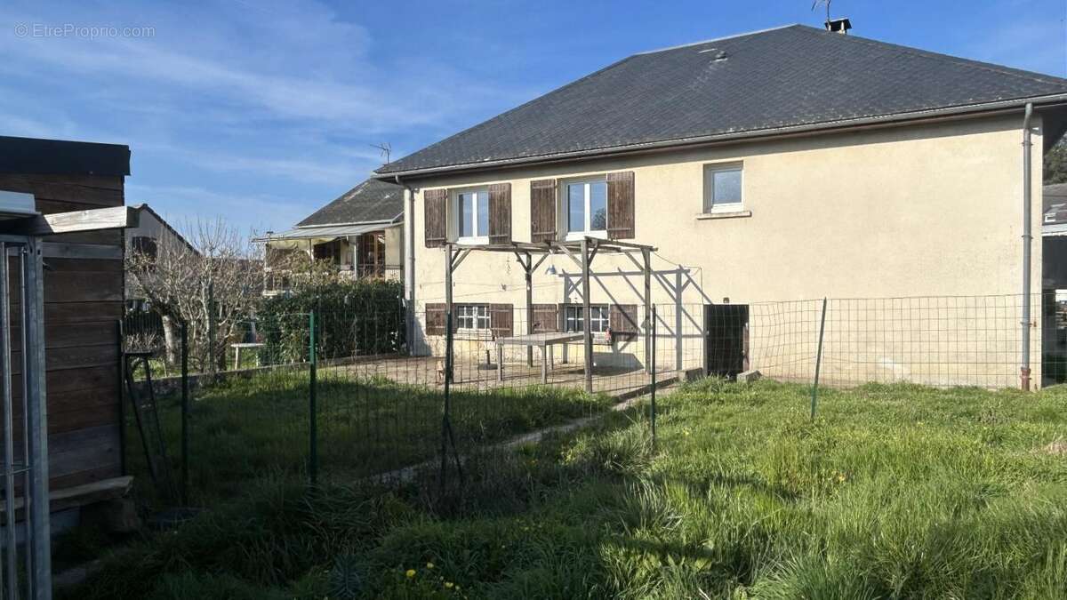 Maison à REQUISTA