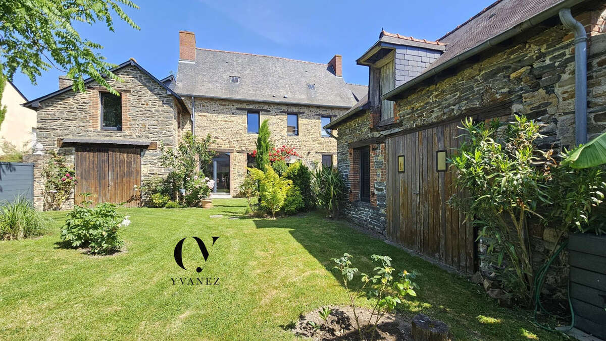 Maison à JANZE