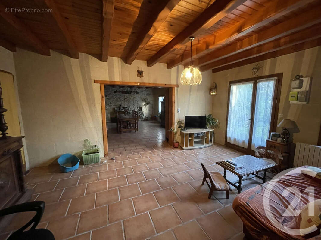 Maison à LAGORCE