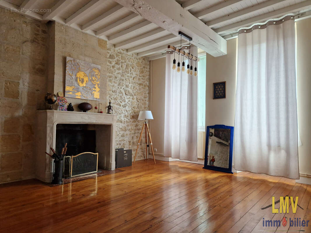 Maison à RAUZAN