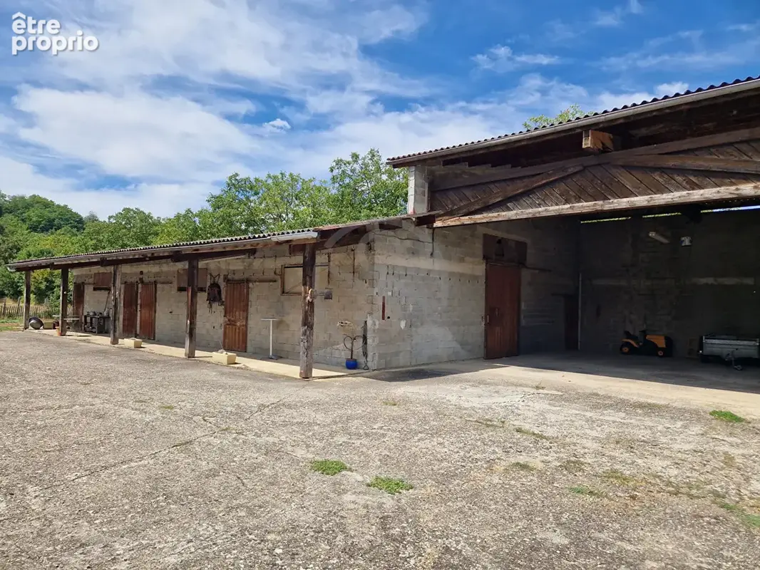Propriété 230 m2 + grande dépendance + terrain constructible - photo 18