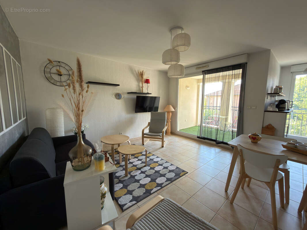 Appartement à SAINT-MAXIMIN-LA-SAINTE-BAUME