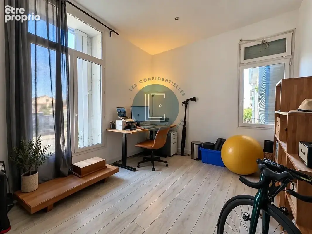 Mauguio centre - T4 89 m² de caractère avec parking privé - photo 11