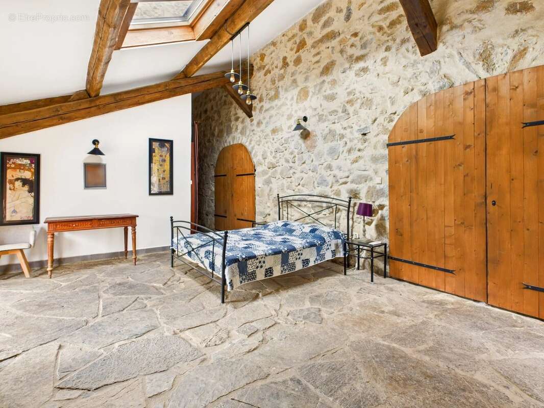 Maison à VILLESEQUE-DES-CORBIERES