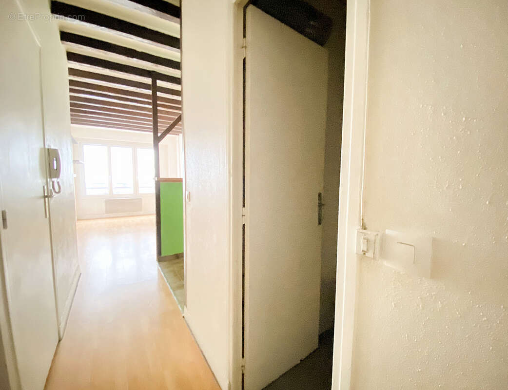 Appartement à PARIS-11E