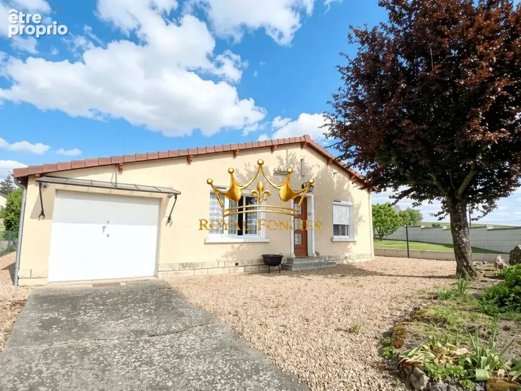 Maison de plain-pied de 55.52m² - Maison à LES ORMES