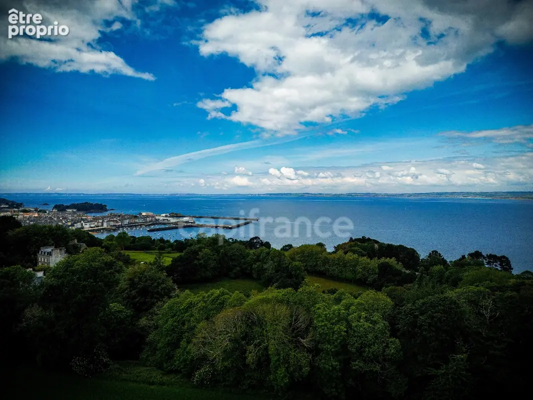 DOUARNENEZ(29) Maison de 134m², 4 chambres, garage, jardin, face à la baie - photo 11