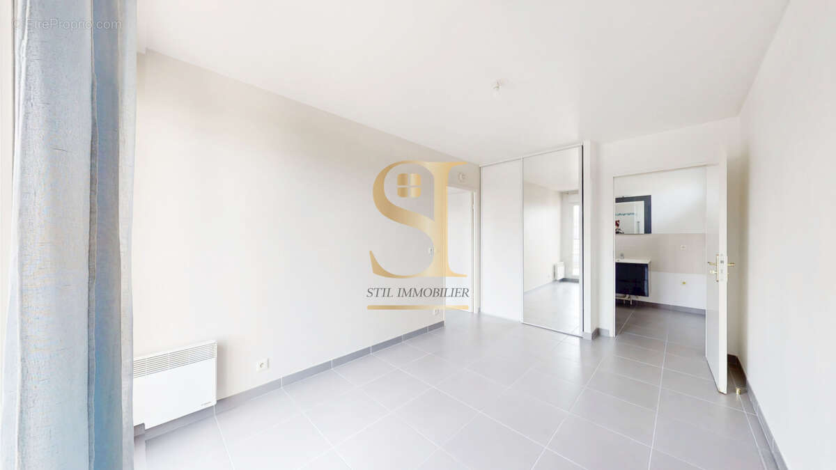 Appartement à VIGNEUX-SUR-SEINE