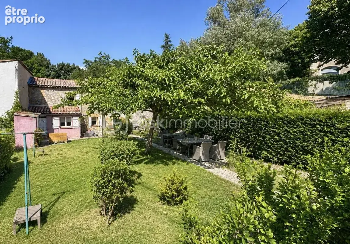 Achat Maison rénovée avec charme, jardin, terrasse et garage 2 Chambres à Mazaugues 83136 proche centre - photo 11