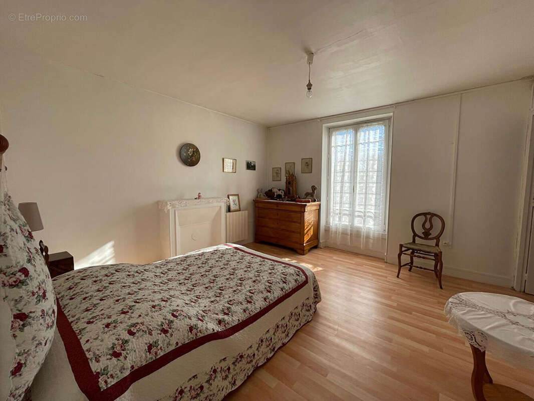 Maison à CROUY-SUR-OURCQ