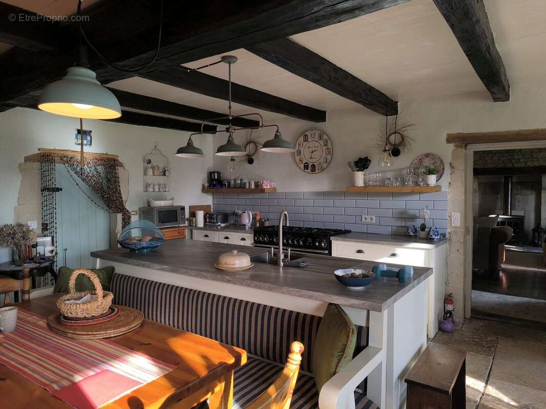 Maison à SAINT-VINCENT-LA-CHATRE