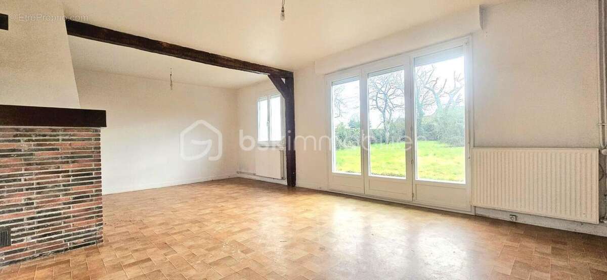GIEN - Pavillon de plain-pied avec grand jardin clos de 1 068 m² - potentiel à exploiter - photo 10