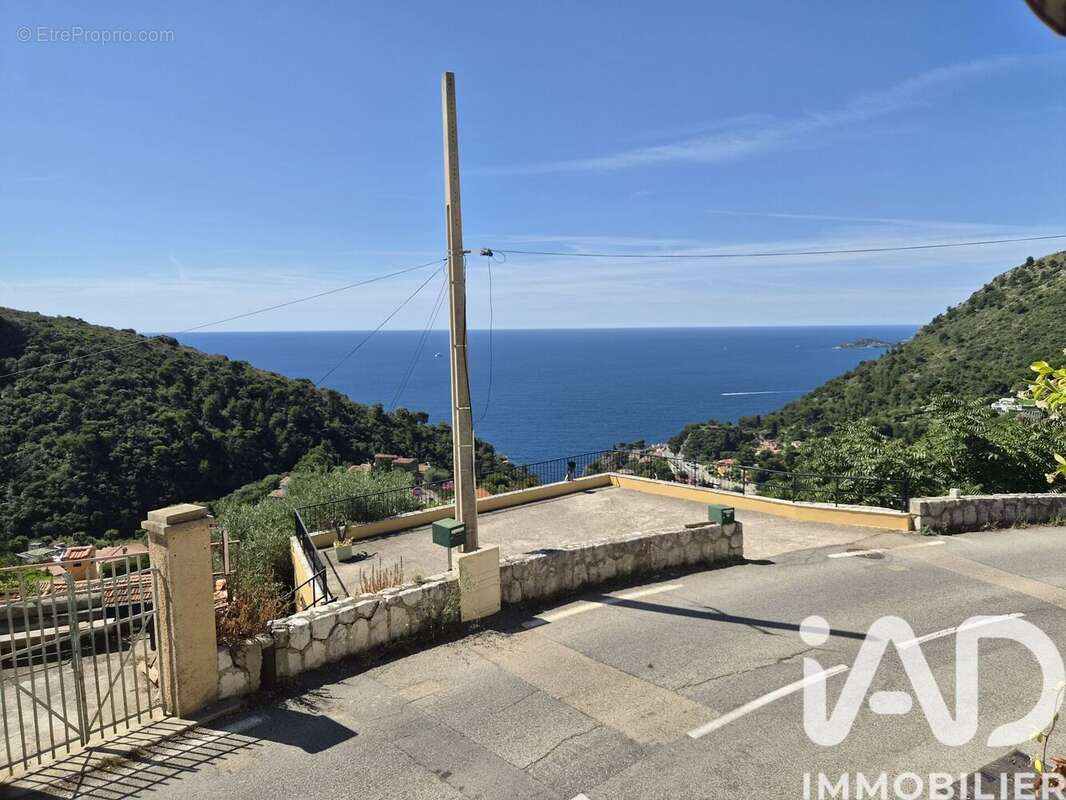 Maison 110 m² à Eze  - photo 2
