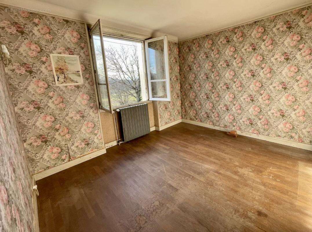 Maison à CROZANT