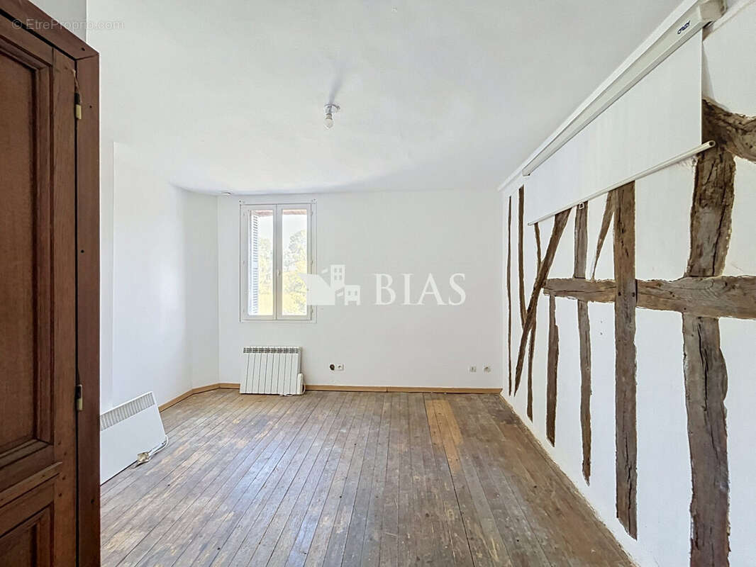 Maison 88 m² à Freneuse  - photo 7