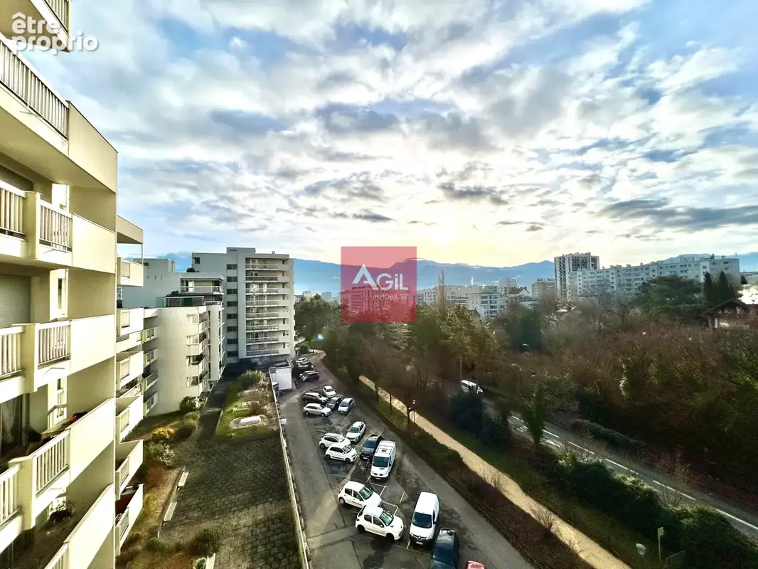 GRENOBLE - T3 de 75m2 avec balcon, cave et possibilité garage. - photo 13
