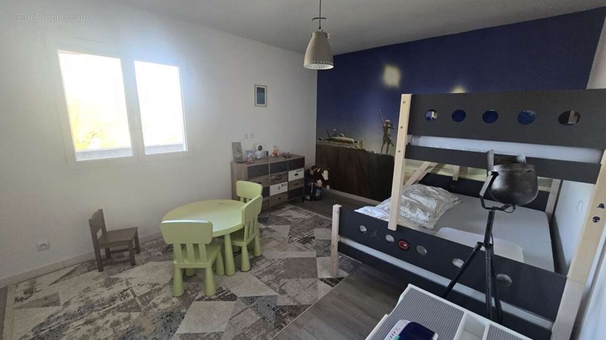 Maison à VILLEMOUSTAUSSOU