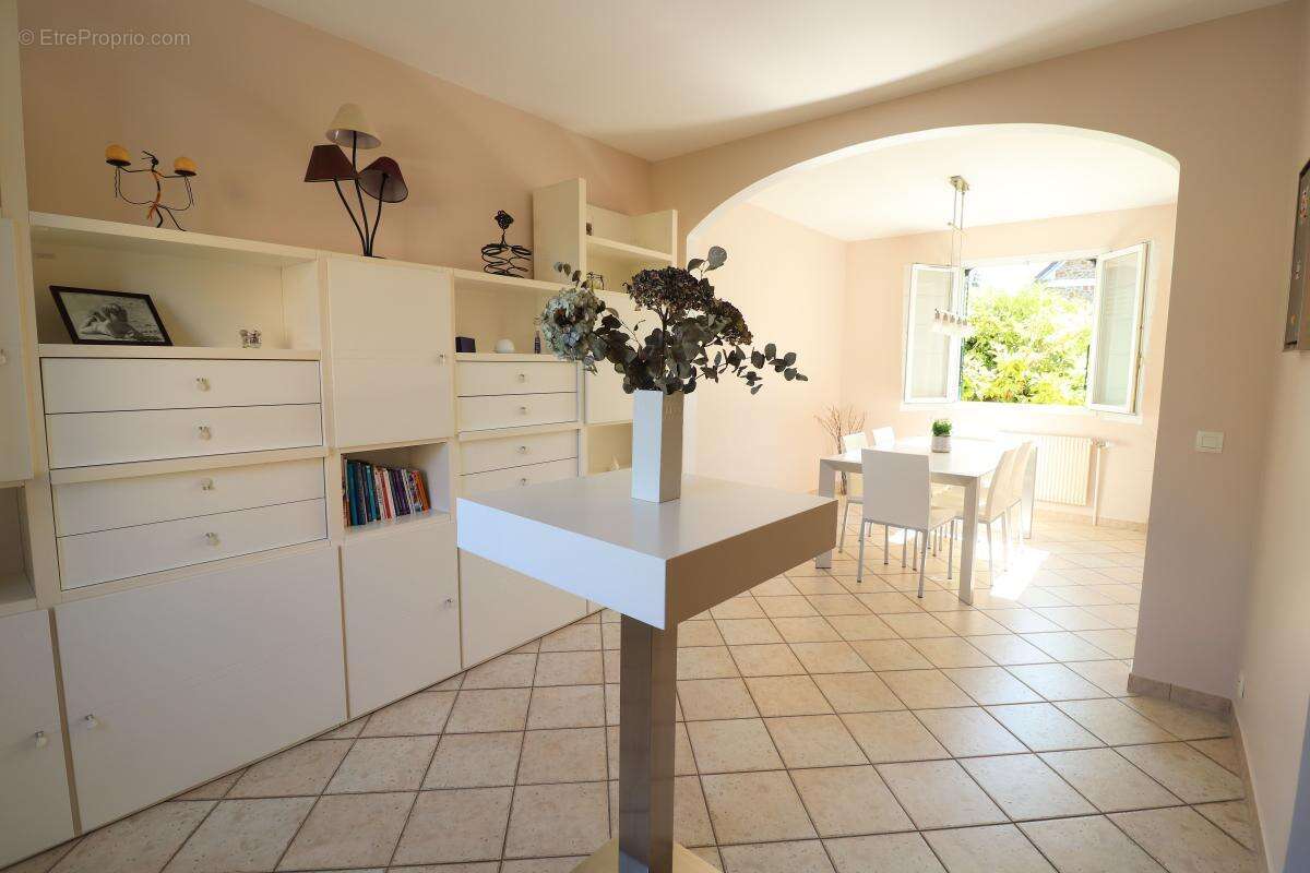 Maison à ATHIS-MONS