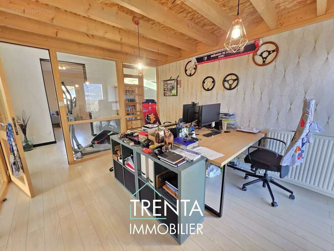 Maison à SAINT-JEAN-DE-MOIRANS