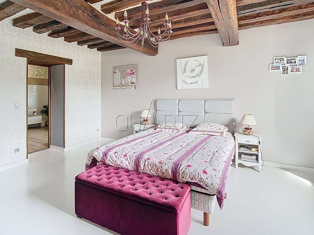 Maison à IVRY-LA-BATAILLE