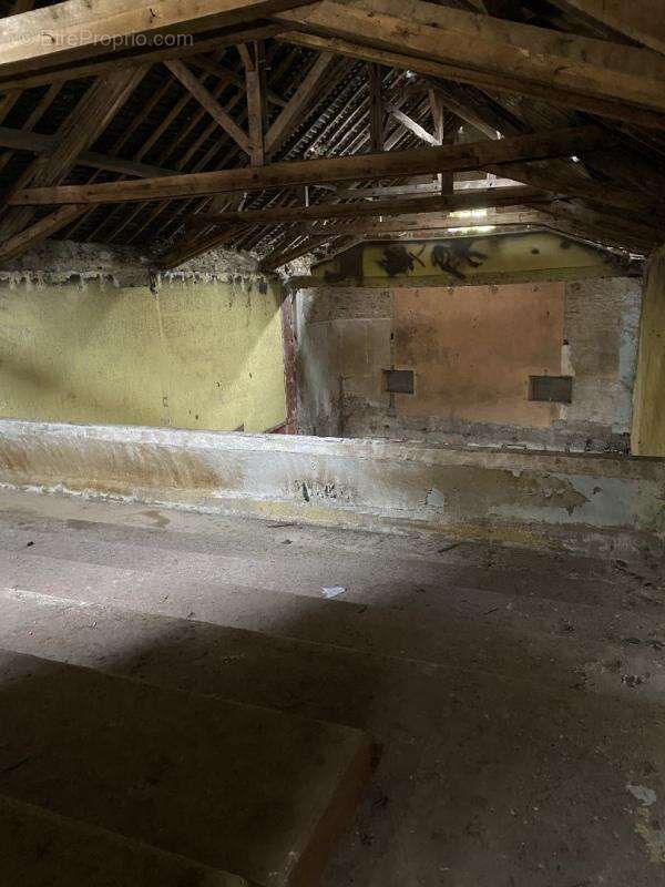 Appartement à SAINT-YRIEIX-LA-PERCHE