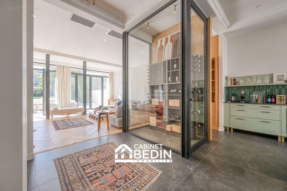 Maison 384 m² à Bordeaux  - photo 8
