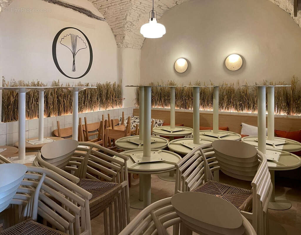 Commerce à SAN-MARTINO-DI-LOTA