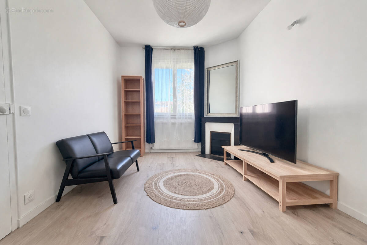 Maison à SARTROUVILLE