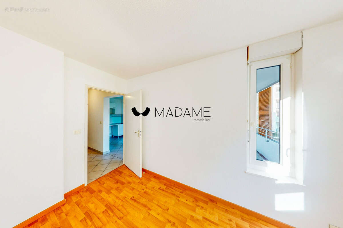 Chambre - Appartement à GRENOBLE
