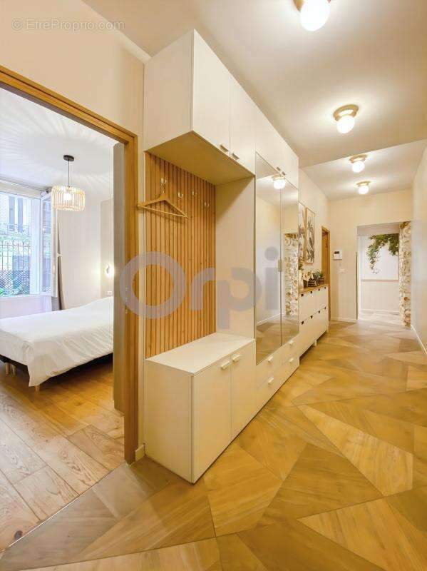 Appartement à PARIS-20E