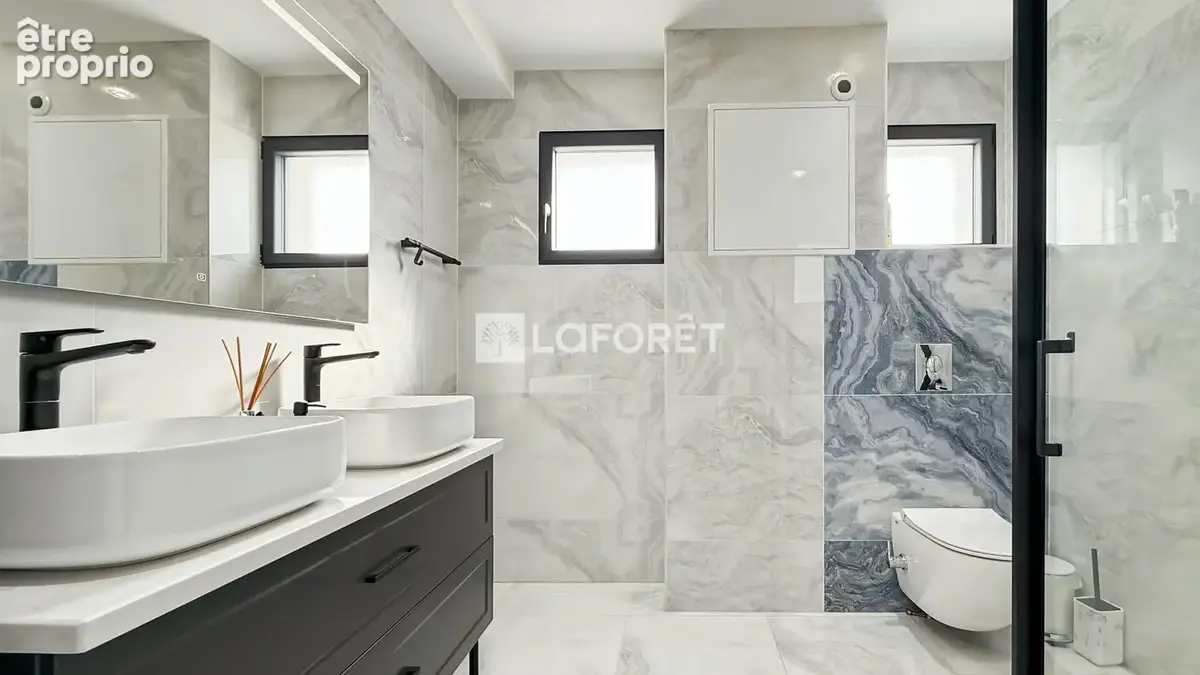 Villa Joue Les Tours 8 pièce(s) 245.80 m2 - photo 11